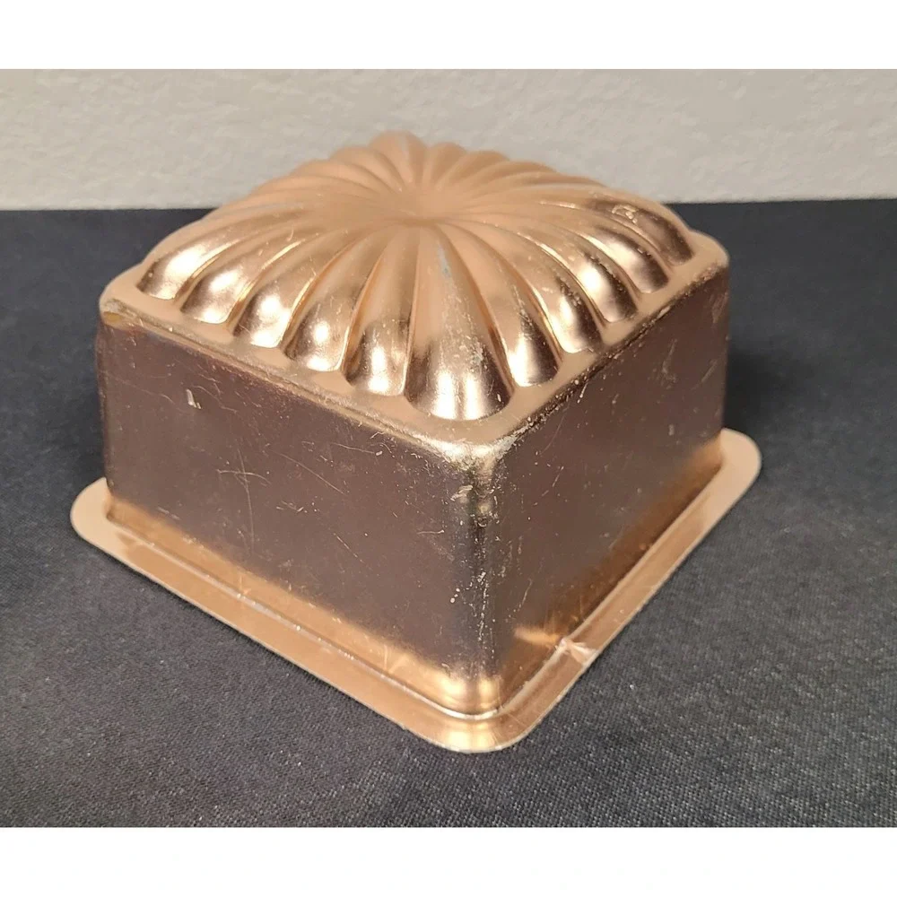 VTG 60s Copper-Tone Chrysanthemum Diamond Square Jello Mold Wall Decor